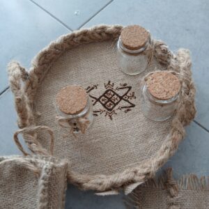 Plateau décoratif artisanal en toile de jute