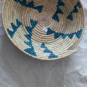 Panier en osier tissé main