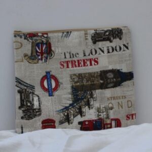 Pochette artisanale en tissu imprimé