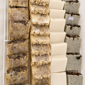 Collection Savons Artisanaux – Douceur Naturelle & Soin Protecteur