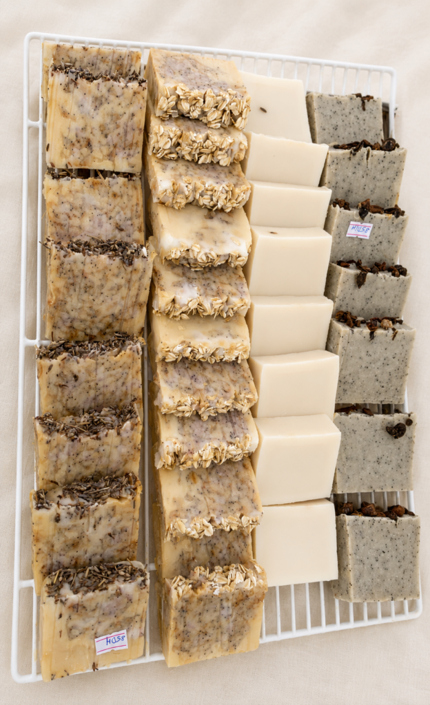 Collection Savons Artisanaux – Douceur Naturelle & Soin Protecteur
