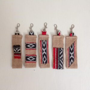 ​Porte-clés Artisanaux en Toile de Jute et Tissage Ethnique