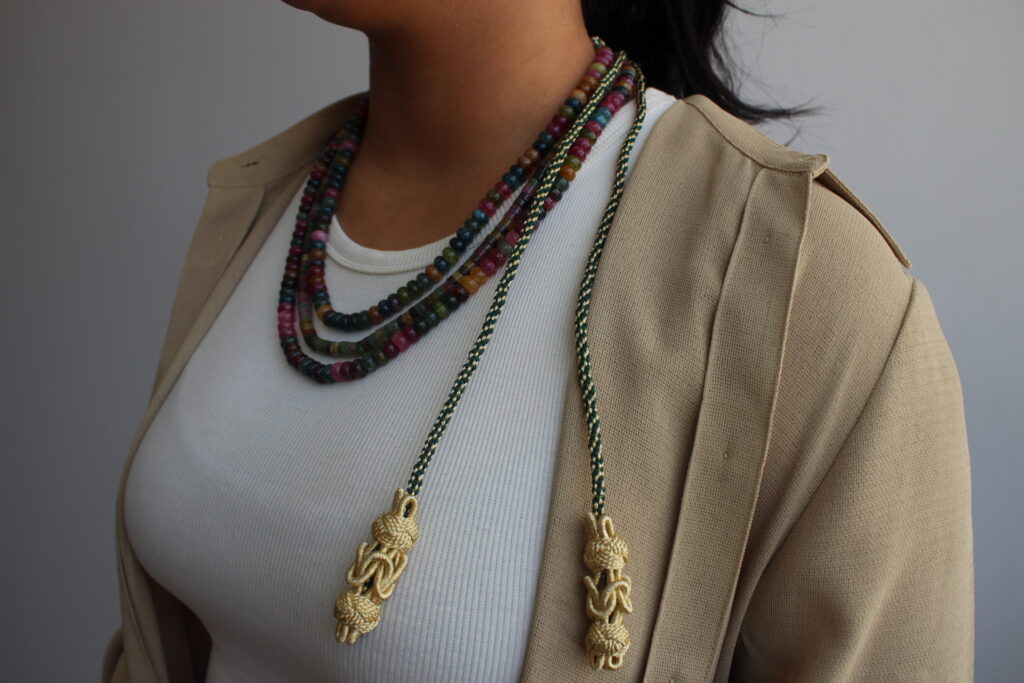 Colliers et cordons artisanaux  "Mdj'a "