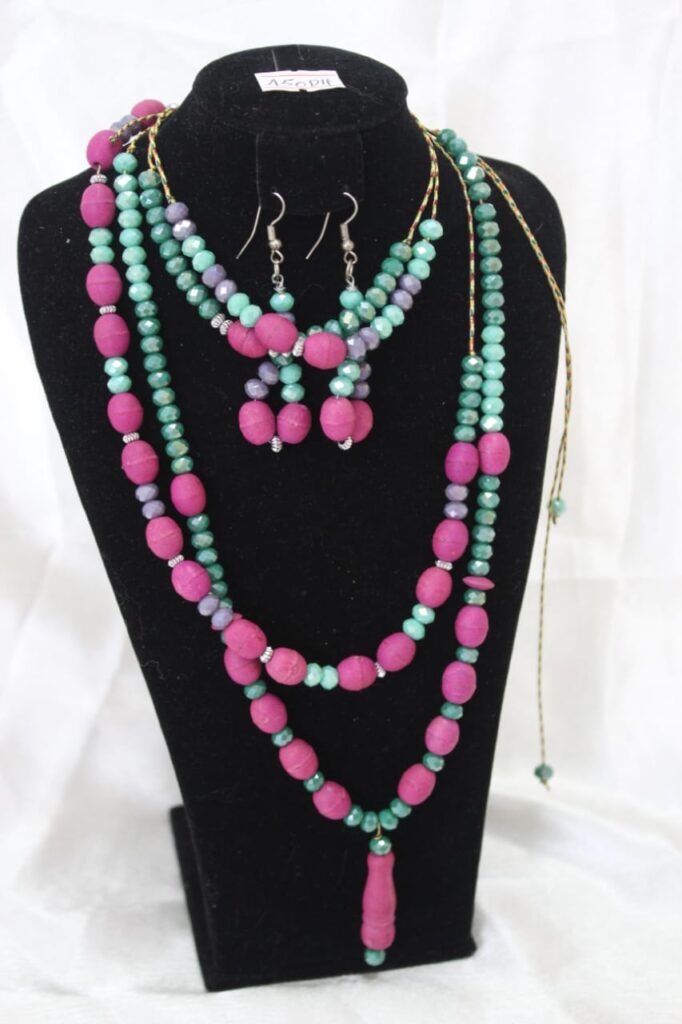 Collier Éclat Magenta-Turquoise