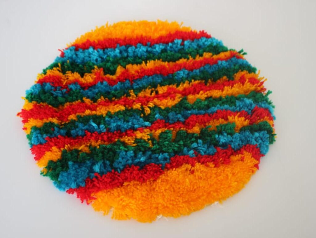 Mini-Tapis Rond Artisanal – Motifs Zébrés Multcolores